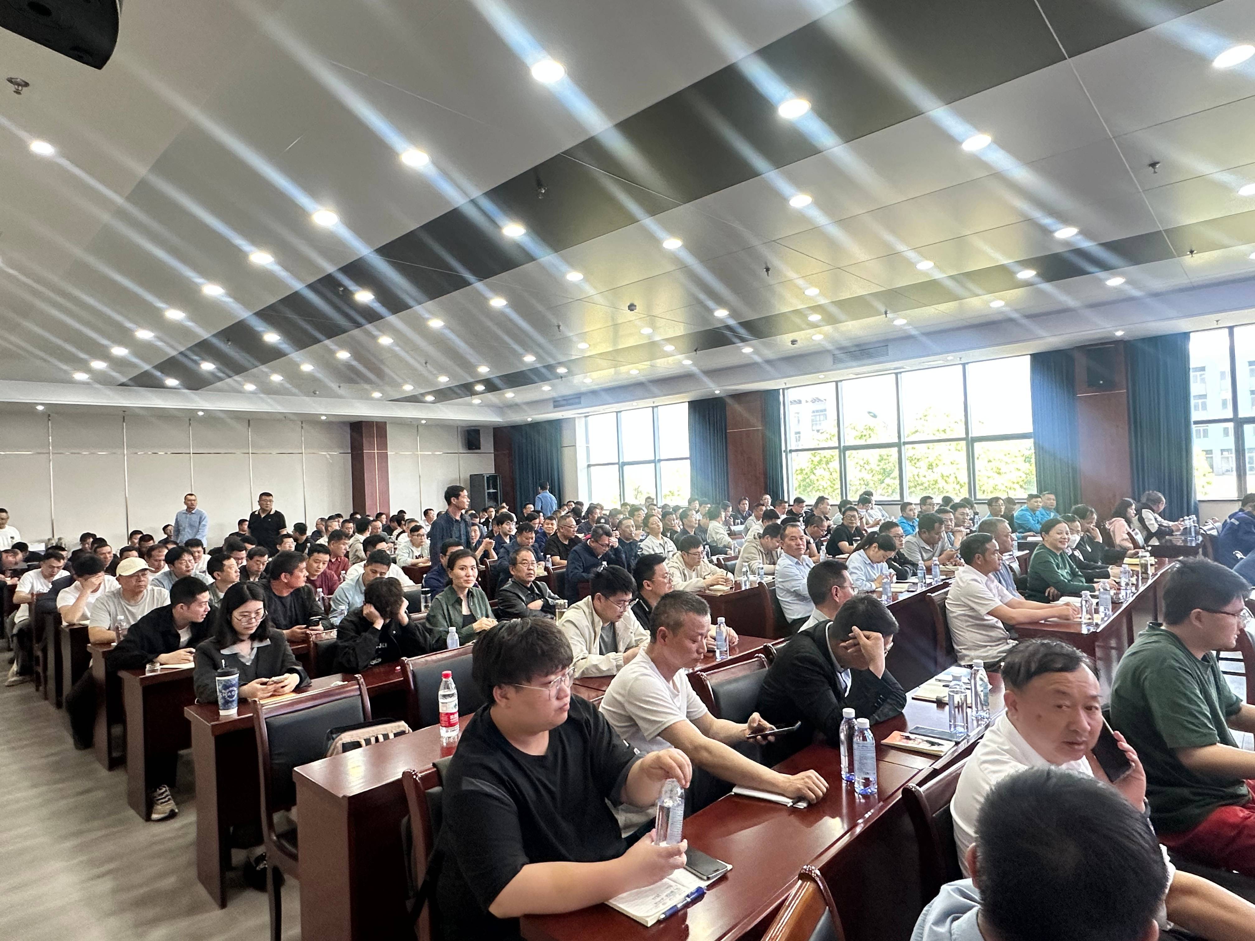 專家授課 以案為鑒   深化雙重預(yù)防機制 筑牢安全生產(chǎn)防線
