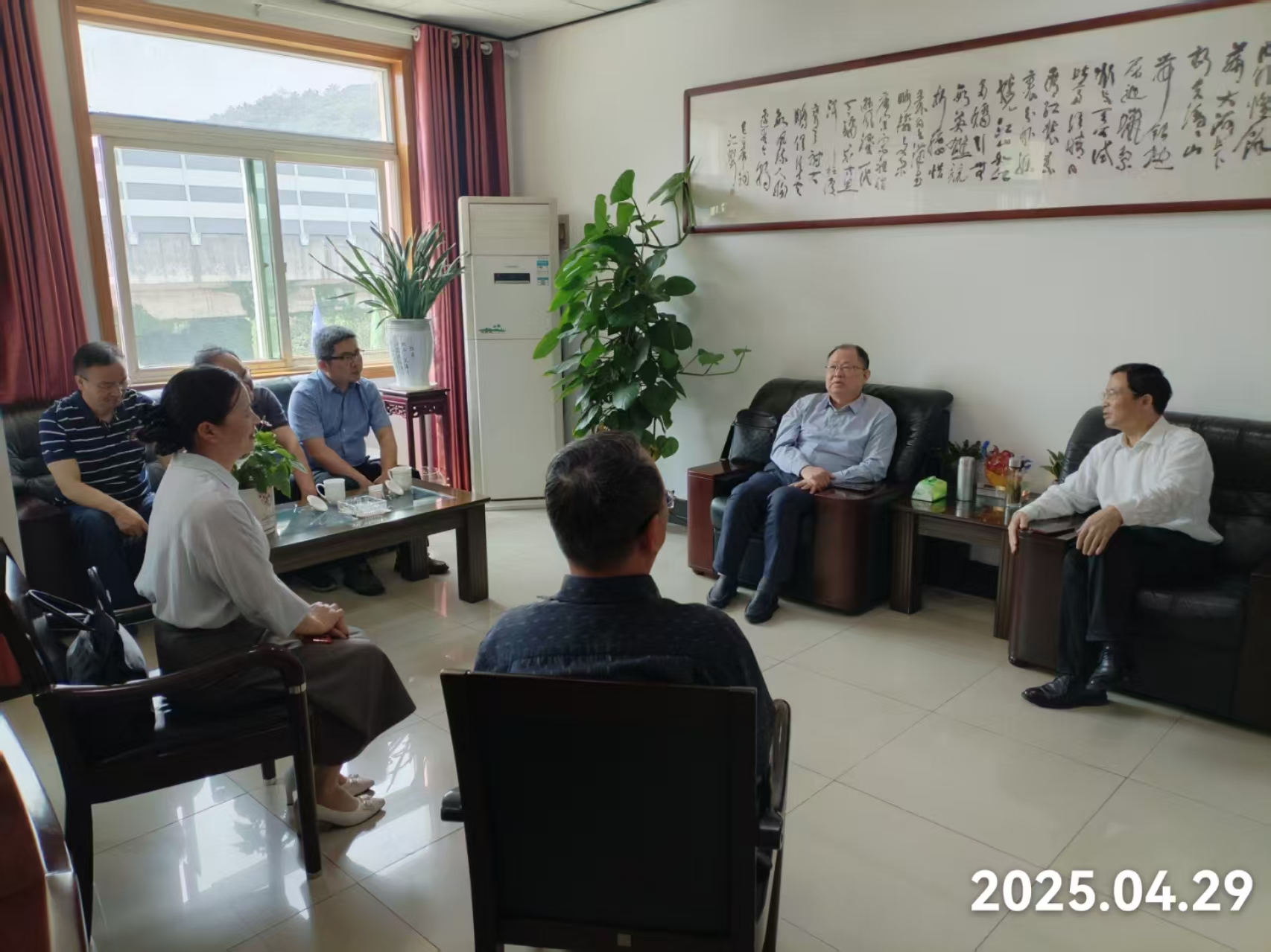20250429李玉發(fā)一行來訪 (3).jpg